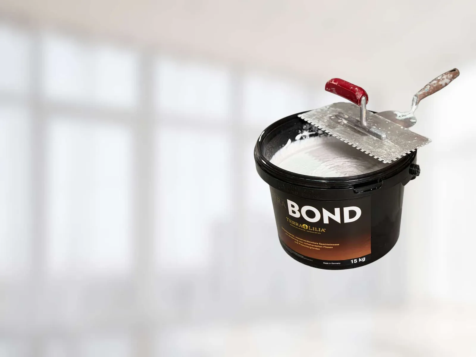Terra BOND zementfreie Armierungsmasse von Terra Lilia für die Sanierung